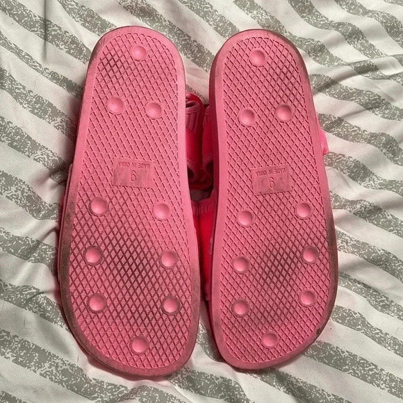 ADIDAS Pharrell x Adilette 2.0 RARE Sandal 'Hyper Pop' Pink Size 9 - Picture 11 of 15